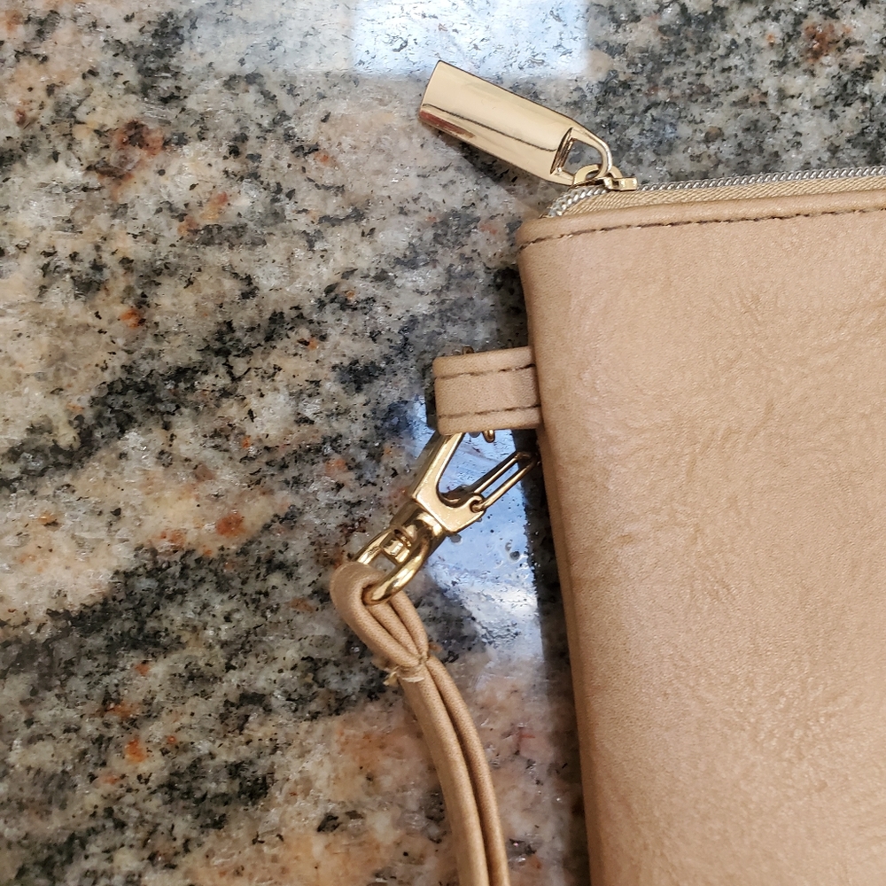 Eminence Vegan Leather Wristlet/Makeup Bag - Picture 4 of 5